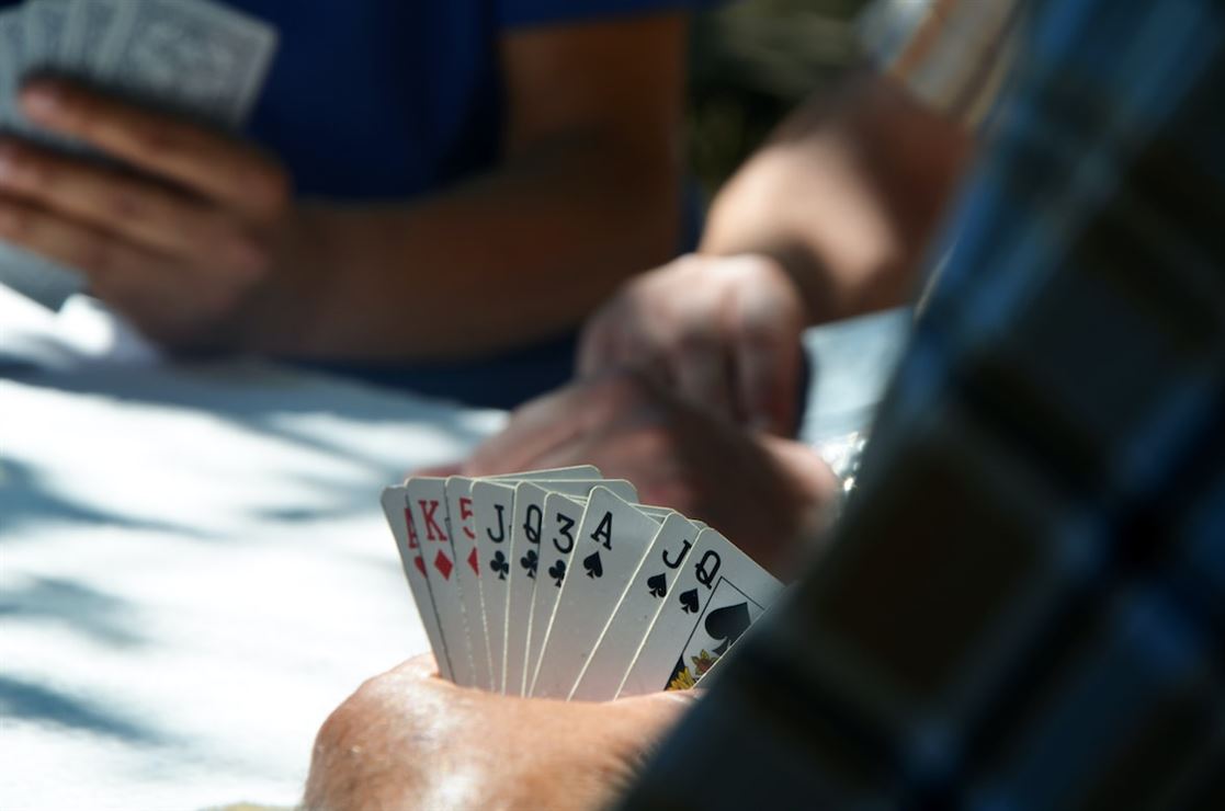 Spela Poker Gratis: Din Guide