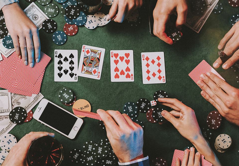 Ge Ditt Spel En Boost: Njut av Framgång med Poker Online Genom Värdefulla Tips